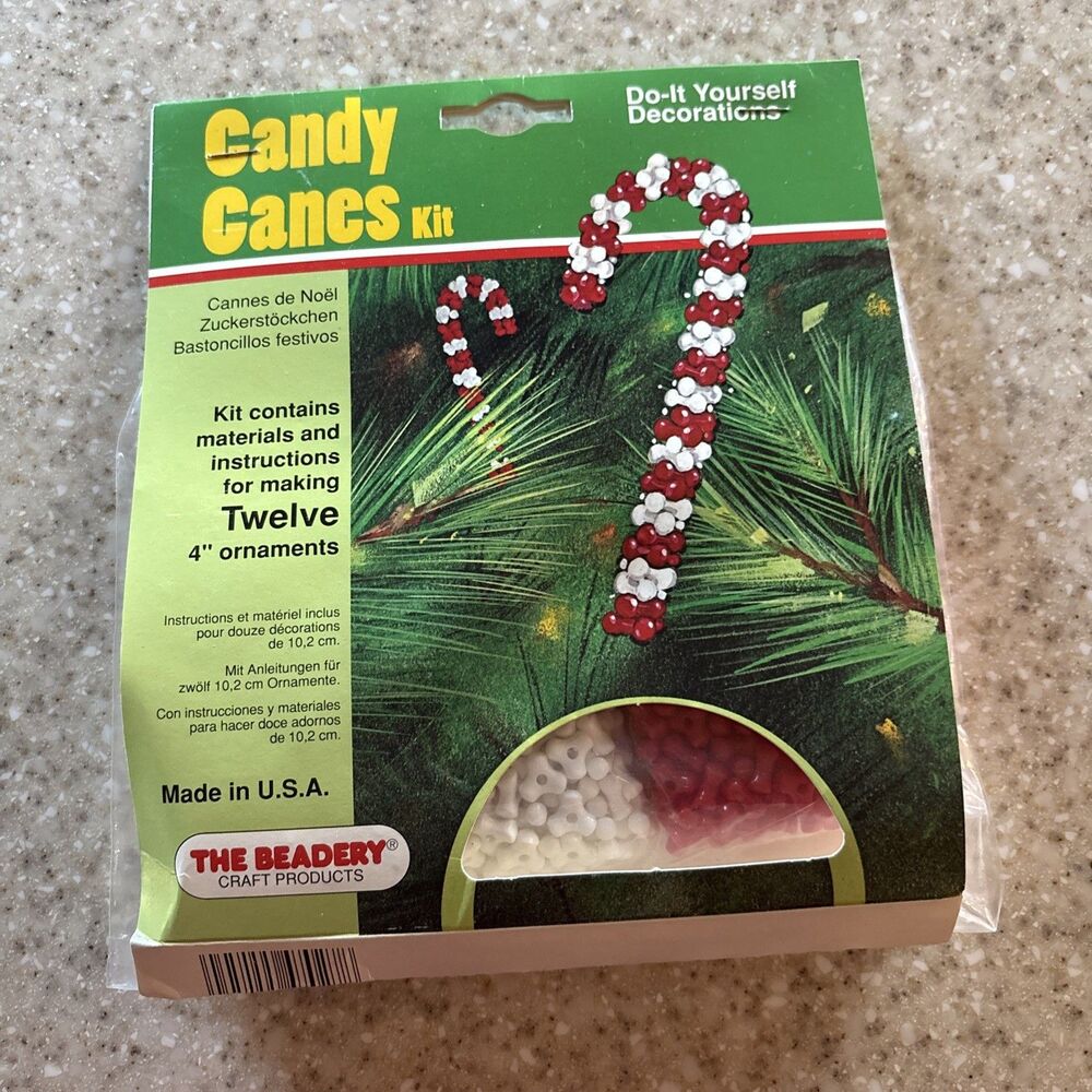 Vintage The Beadery red/white Candy Can beaded Christmas 12 Ornaments Kit NEW